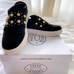 Steve Madden Slip-Ons